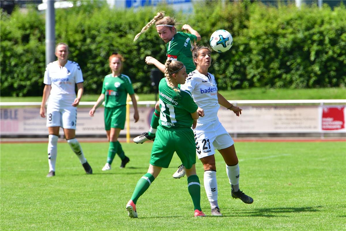 Fußball Festspiel 100 Jahre Fußball Herrenberg / Oberliga-Frauen VfL Herrenberg ...