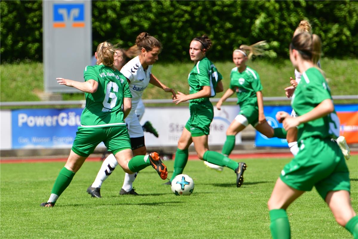 Fußball Festspiel 100 Jahre Fußball Herrenberg / Oberliga-Frauen VfL Herrenberg ...