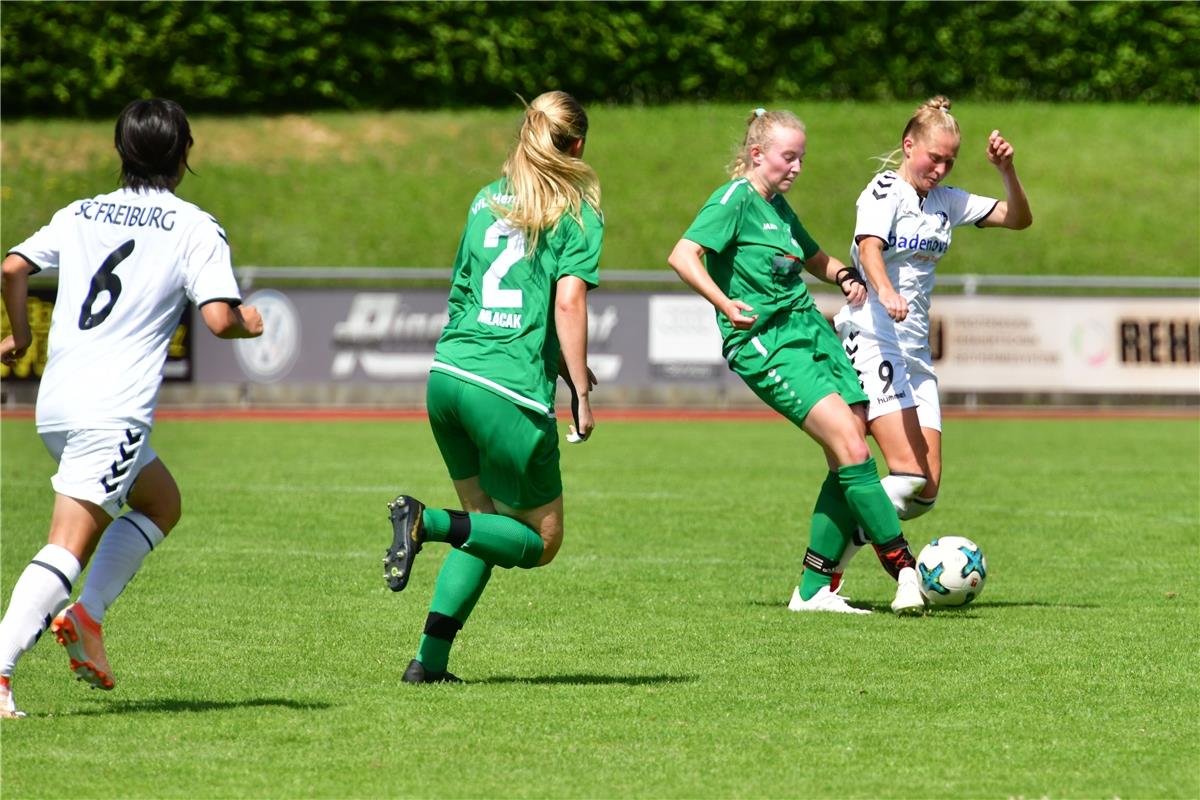 Fußball Festspiel 100 Jahre Fußball Herrenberg / Oberliga-Frauen VfL Herrenberg ...