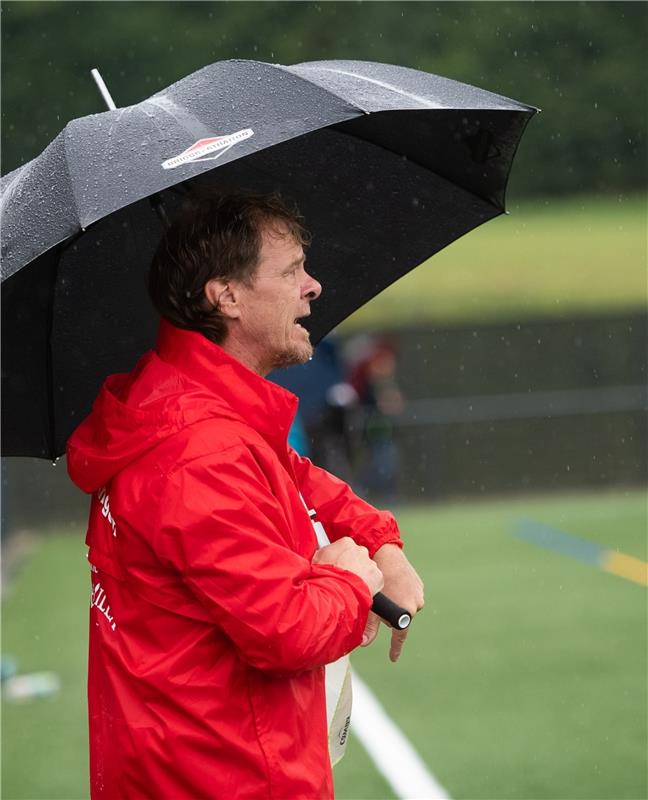 Fußball Frauen Nufringen gegen Aldingen 8 / 2020 Foto: Schmidt  Trainer Jürgen D...