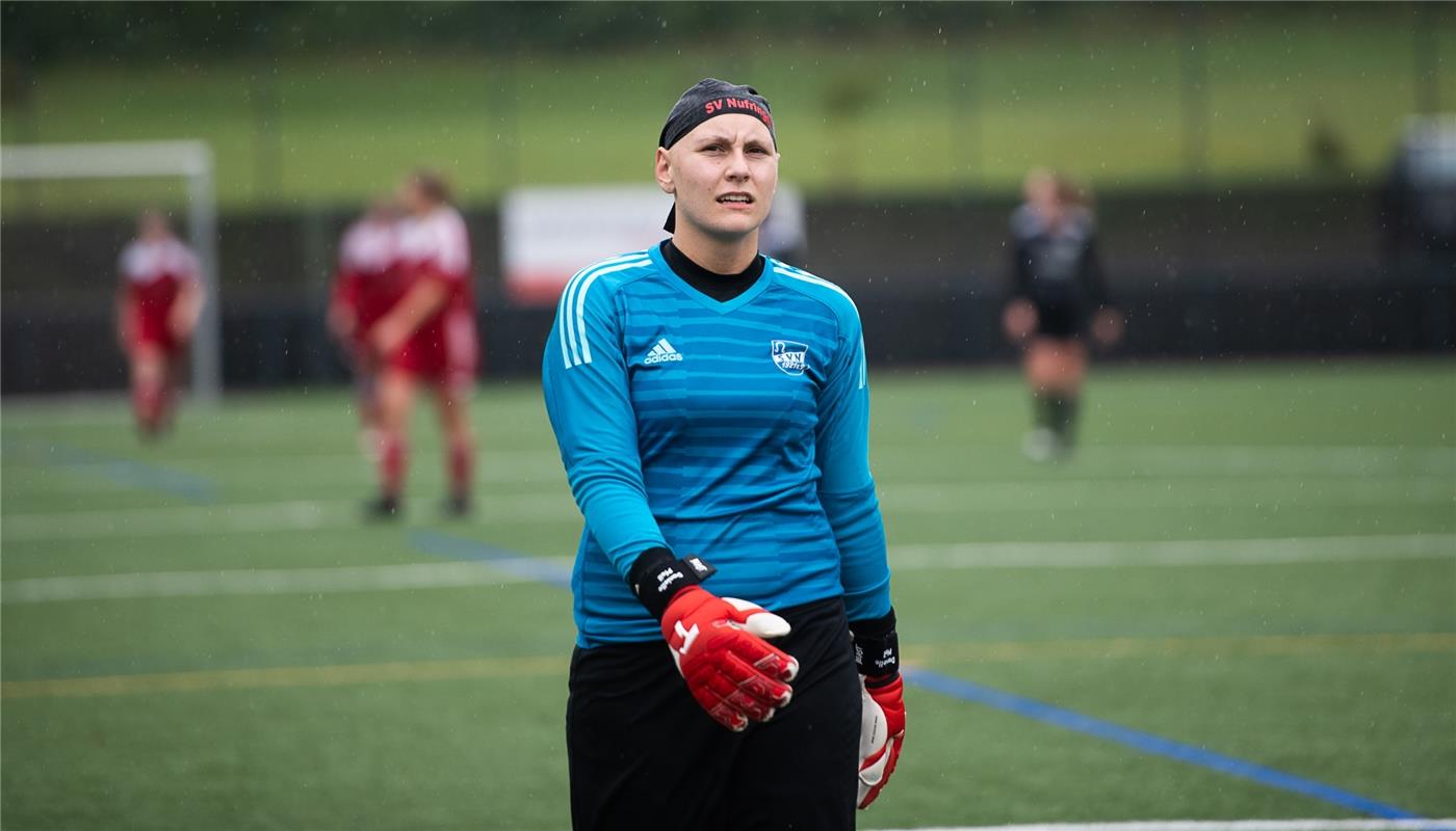 Fußball Frauen Nufringen gegen Aldingen 8 / 2020 Foto: Schmidt  Torfrau DANIELLE...