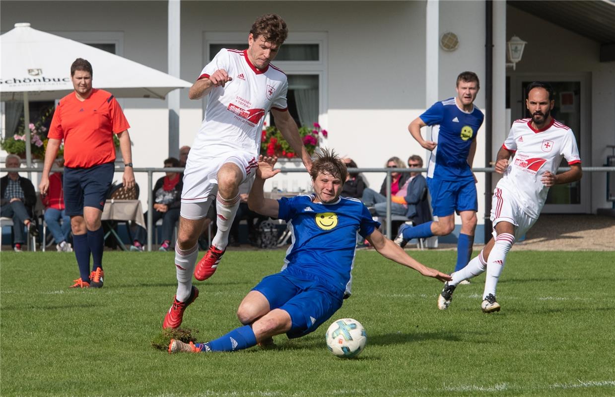 Fußball Hildrizhausen gegen Unterjettingen 9 / 2020 Foto: Schmidt