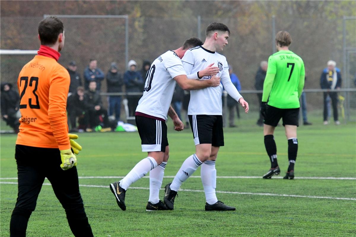 Fußball Landesliga FC Gärtringen - SV Nehren / am Ball: der FCG-Spieler Nr. 20, ...