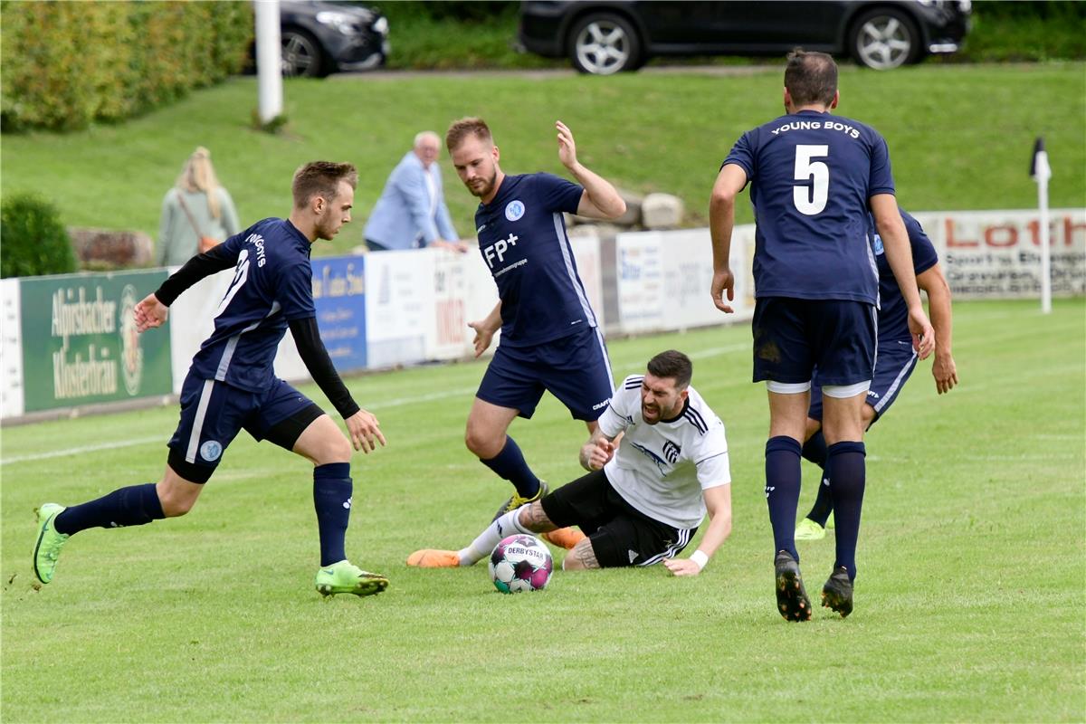 Fußball Landesliga FC Gärtringen - Young Boys Reutlingen / Foto: Holom