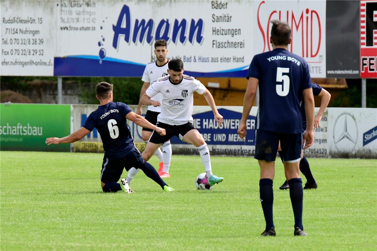 Fußball Landesliga FC Gärtringen - Young Boys Reutlingen / Foto: Holom