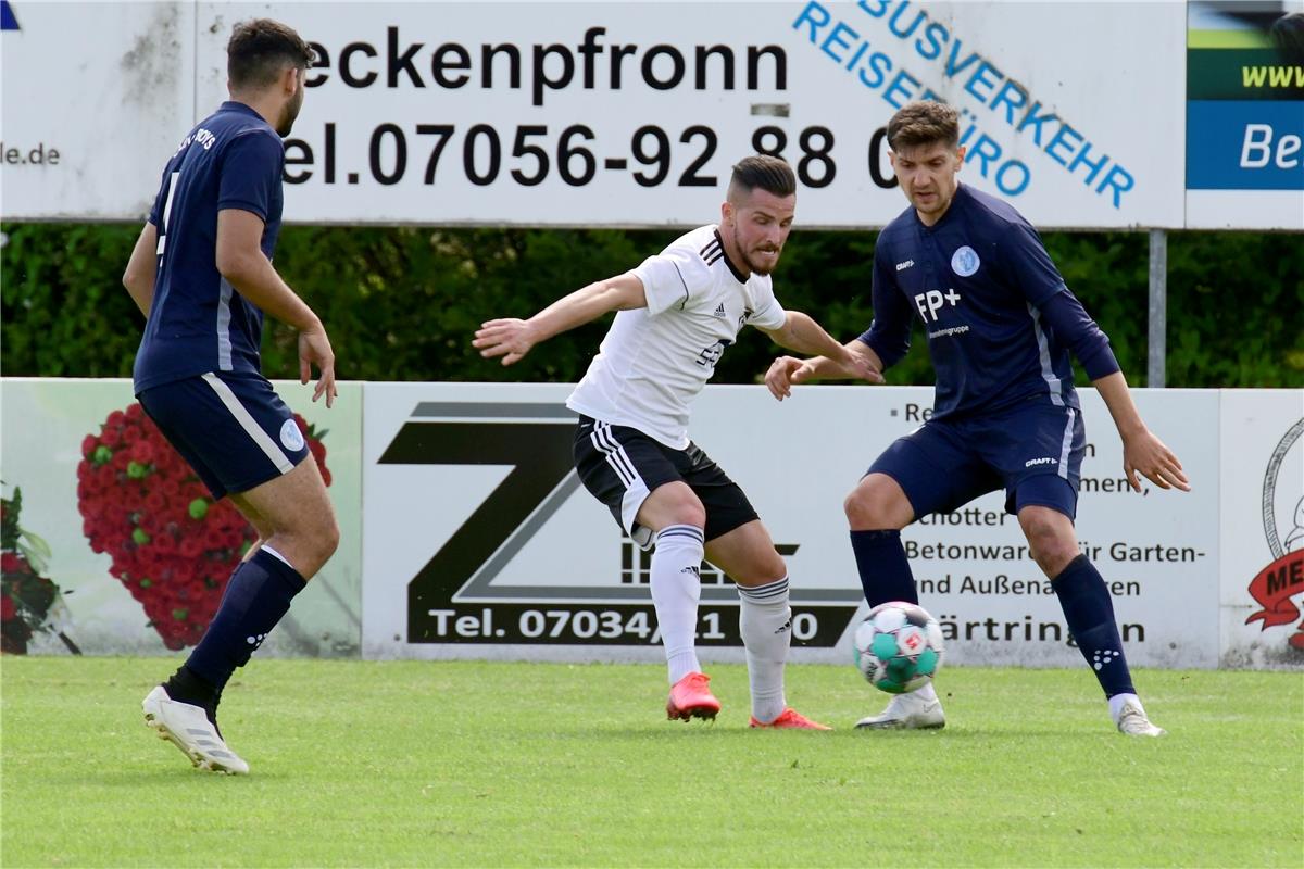 Fußball Landesliga FC Gärtringen - Young Boys Reutlingen / Foto: Holom