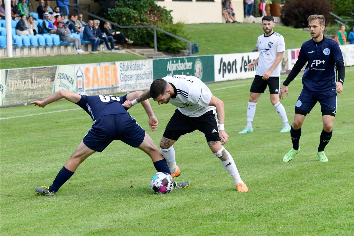 Fußball Landesliga FC Gärtringen - Young Boys Reutlingen / Foto: Holom