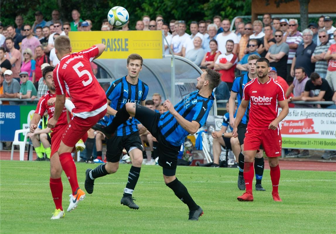 Fußball Relegation in Bondorf - Nagold gegen Heimerdingen  6 / 2019 Foto: Schmid...