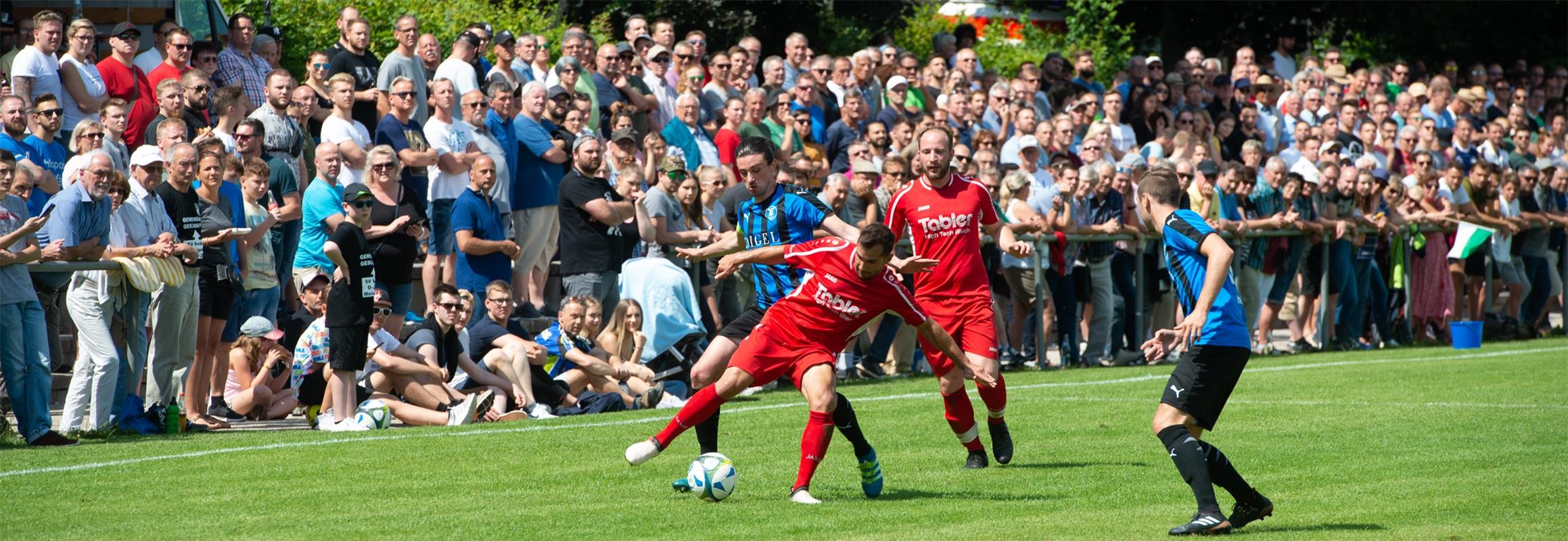 Fußball Relegation in Bondorf - Nagold gegen Heimerdingen  6 / 2019 Foto: Schmid...