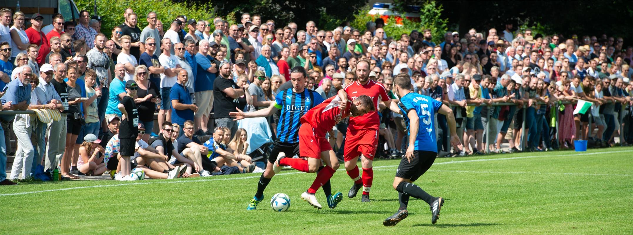 Fußball Relegation in Bondorf - Nagold gegen Heimerdingen  6 / 2019 Foto: Schmid...