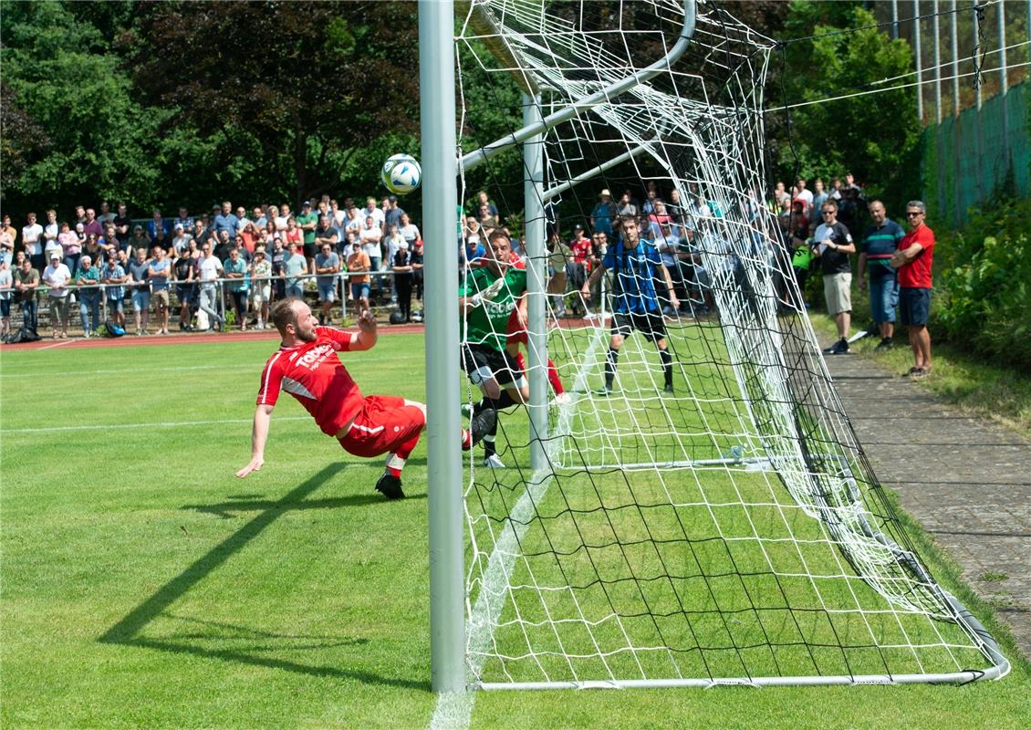 Fußball Relegation in Bondorf - Nagold gegen Heimerdingen  6 / 2019 Foto: Schmid...