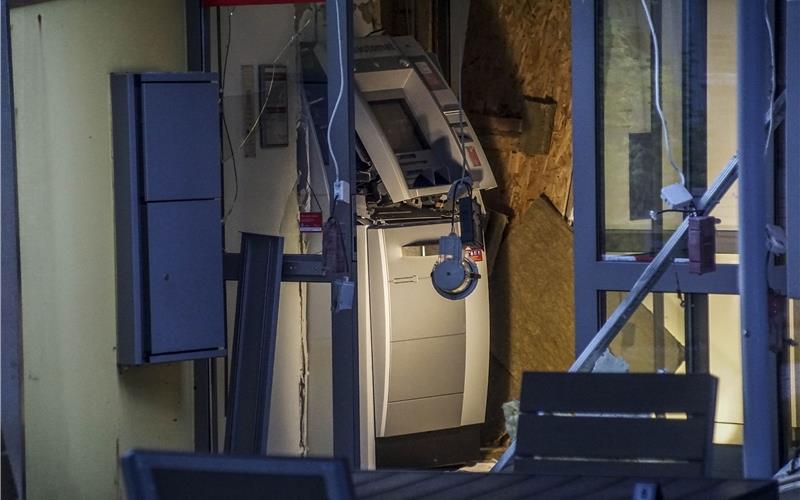 Bankautomat in Sindelfingen gesprengt und Geld da gelassen GB-Foto/Symbolfoto: SDMG / Dettenmeyer