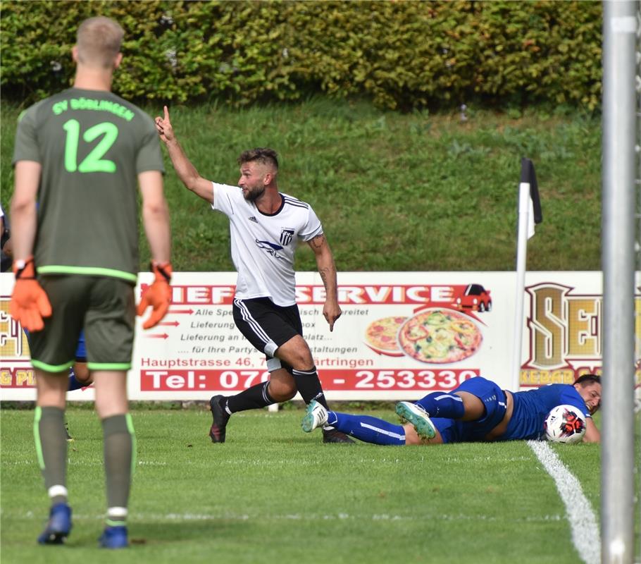 Gärtringen, Stadion, Fußball Landesliga, FC Gärtringen (weiß) - SV Böblingen (bl...