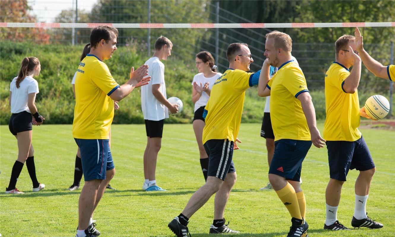 Gärtringen, Theodor-Heuss-Halle, Rasenplatz, Faustball, Gärtringer Ortsmeistersc...