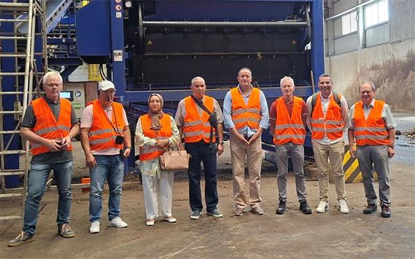 Gäste aus Tunesien informierten sich im Landkreis Böblingen zum Thema Abfallwirtschaft.GB-Foto: gb