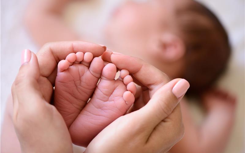 Geburtsvorbereitungs- und Rückbildungskurse könnten im Kreis bald Mangelware sein. GB-Foto: inna_astakhova Stock Adobe