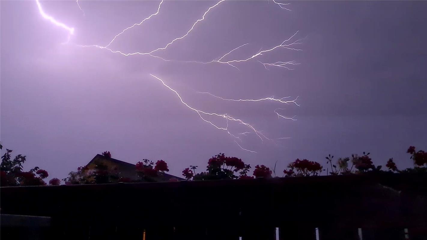 Gewitter über Nufringen.  Von Mirjam Krämer aus Nufringen.