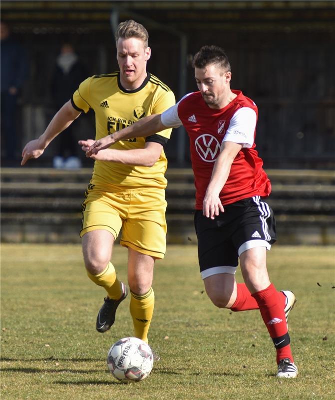 Gültstein, Sportplatz, Fußball Kreisliga B4, TV Gültstein (rot) - Spvgg Aidlinge...