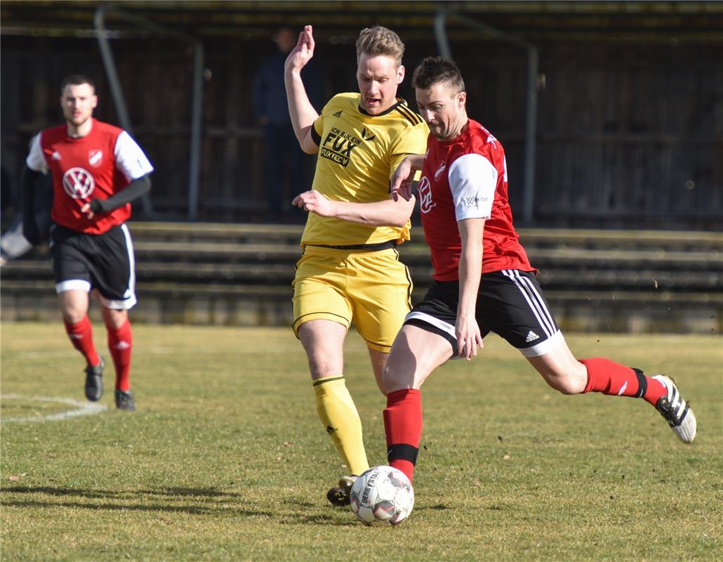 Gültstein, Sportplatz, Fußball Kreisliga B4, TV Gültstein (rot) - Spvgg Aidlinge...