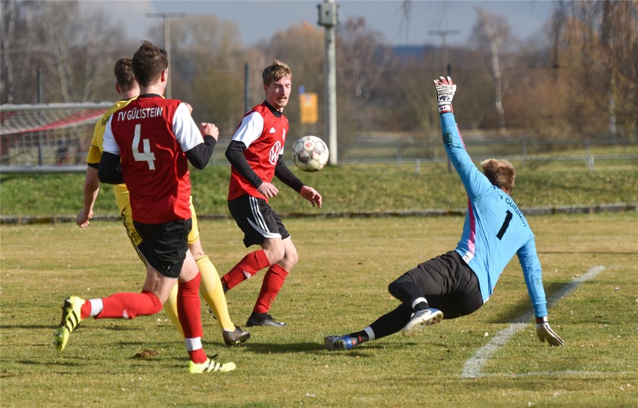 Gültstein, Sportplatz, Fußball Kreisliga B4, TV Gültstein (rot) - Spvgg Aidlinge...