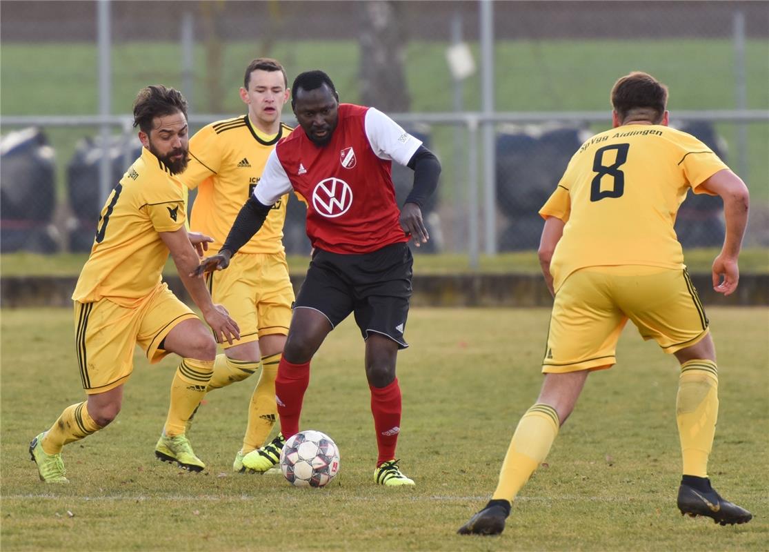 Gültstein, Sportplatz, Fußball Kreisliga B4, TV Gültstein (rot) - Spvgg Aidlinge...