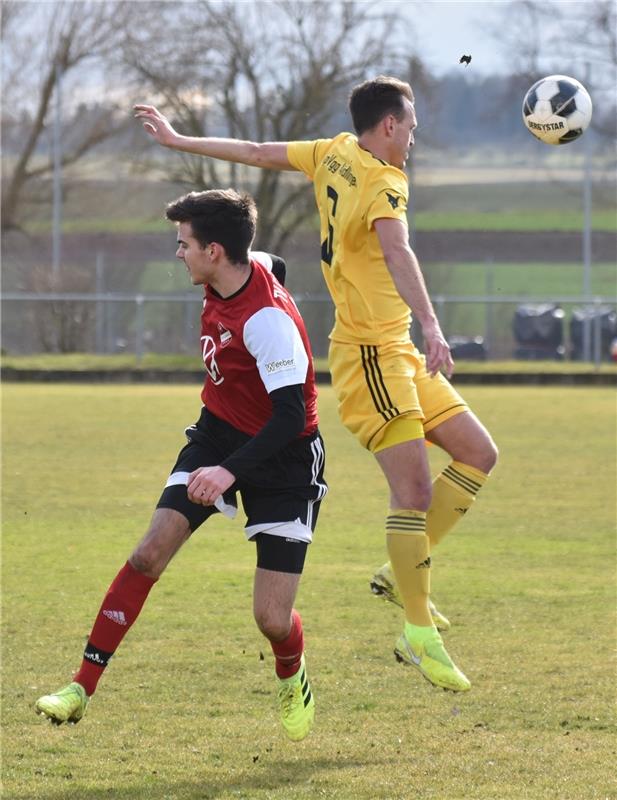 Gültstein, Sportplatz, Fußball Kreisliga B4, TV Gültstein (rot) - Spvgg Aidlinge...