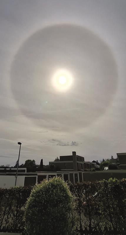 Guggug, I han a UFO g'sähe! Guggug, dort über Affstätt ischt's gwäe! Von Martin ...