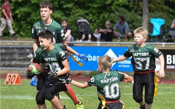 Raptors wollen neues Tackle-Team aufstellen