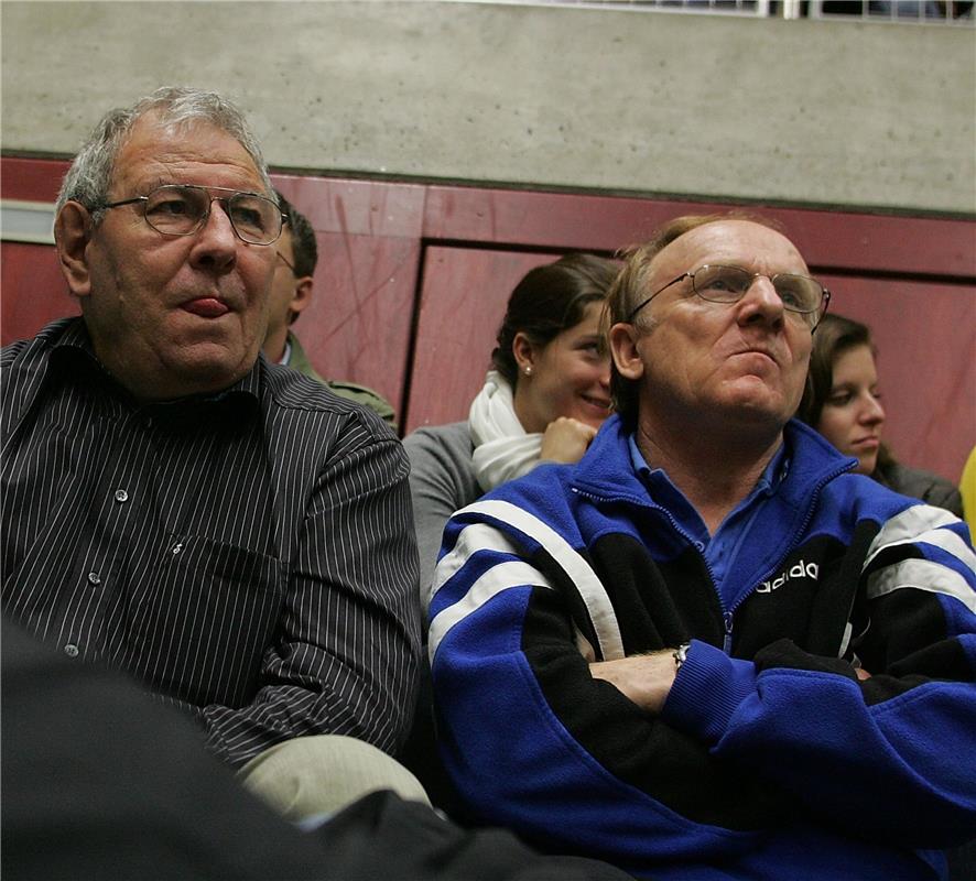 Hallenfußball Gäubote-Cup 2008  Hildrizhausen hier Trainer  Willi Zimmermann und...