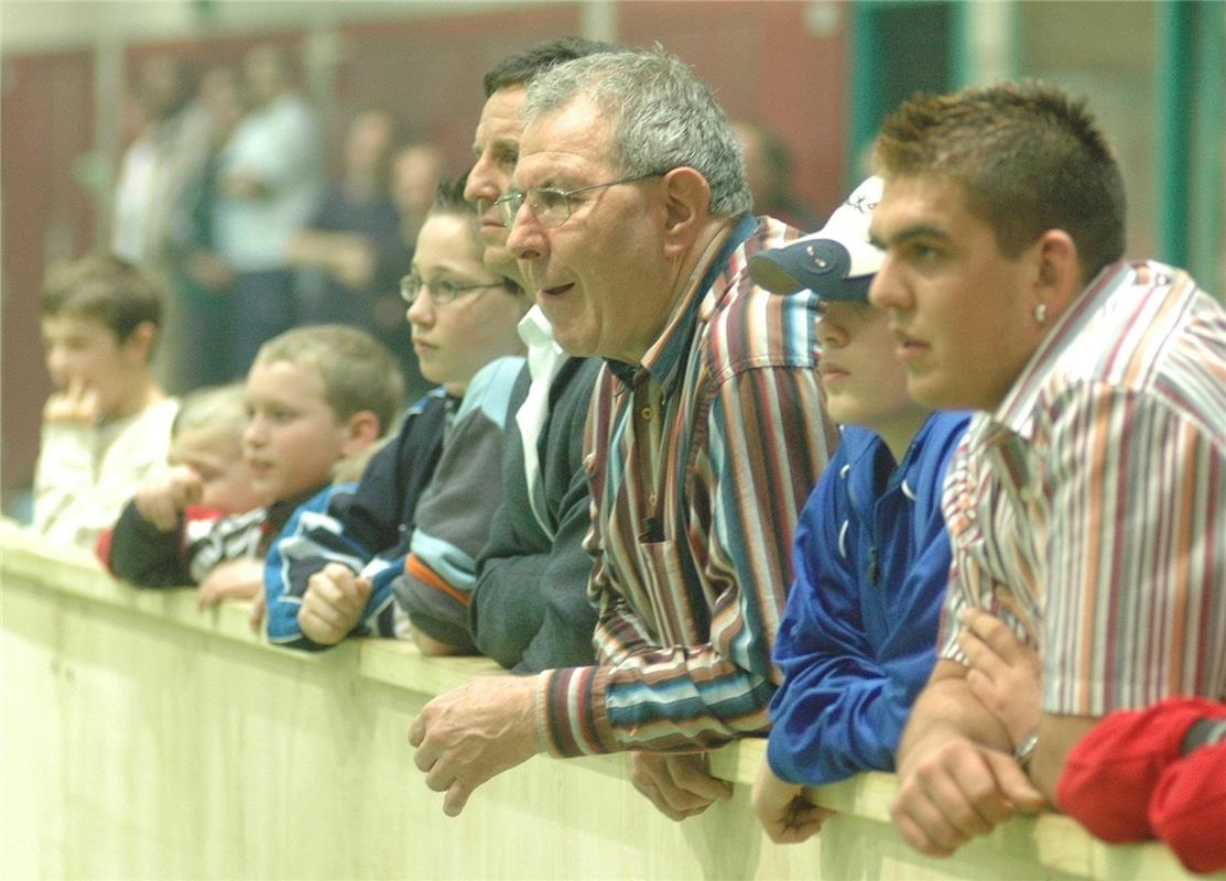 Hallenfußball / Gäubote - Cup Dez. 2004 / VfL Sindelfingen - TSV Hildrizhausen /...