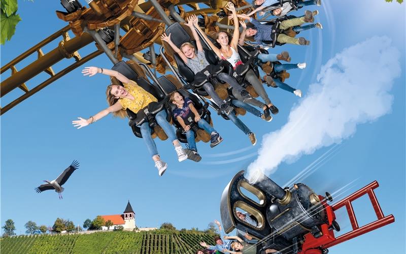 Familien-Tour: Mit Volldampf ins Freizeitvergnügen „Hals über Kopf“ heißt eine neue Attraktion im Erlebnispark TripsdrillGB-Foto: gb
