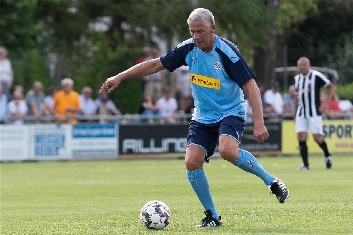 Hans-Joerg Criens (Borussia Moenchengladbach Traditionself #11),  TV Guelstein A...