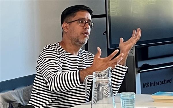 Hasnain Kazim, Sohn indisch-pakistanischer Einwanderer, geboren in Norddeutschland, war zuerst Soldat, nun ist er Buchautor. GB-Foto: gb