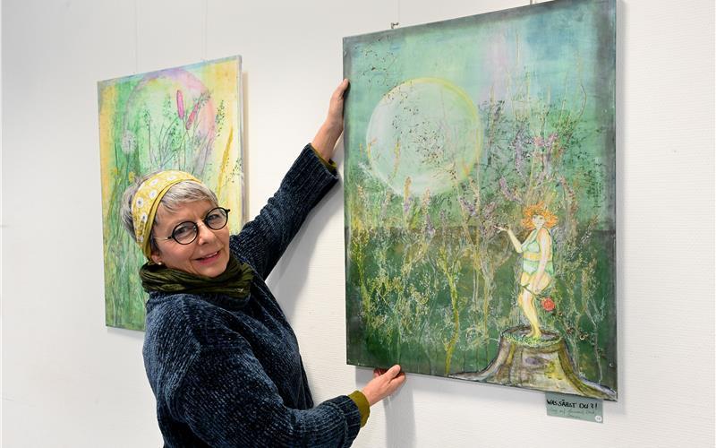 Heidrun Hecker lässt das Herrenberger Krankenhaus erblühen. GB-Foto: Holom