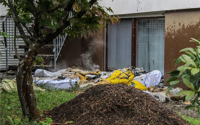 Heizdecke entzündet sich, Bett gerät in Brand Heizdecke entzündet sich, Bett gerät in Brand