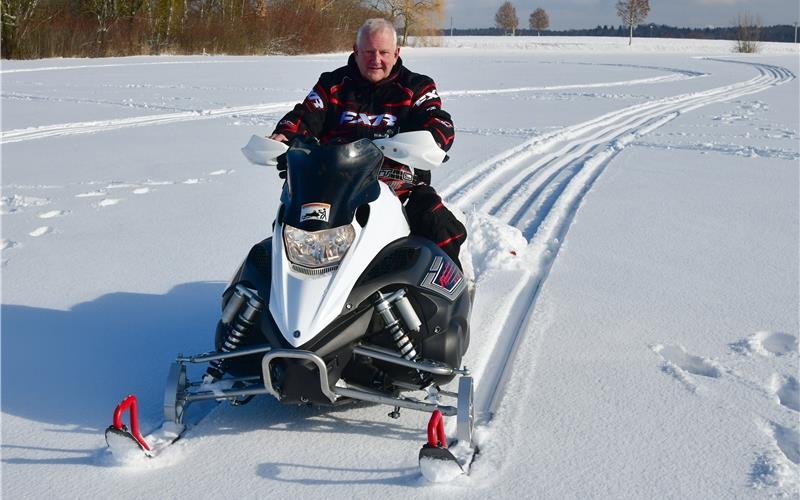 Herbert Däuble spurt am Egelsee Loipen auf einer Länge von bis zu acht Kilometern GB-Foto: Holom