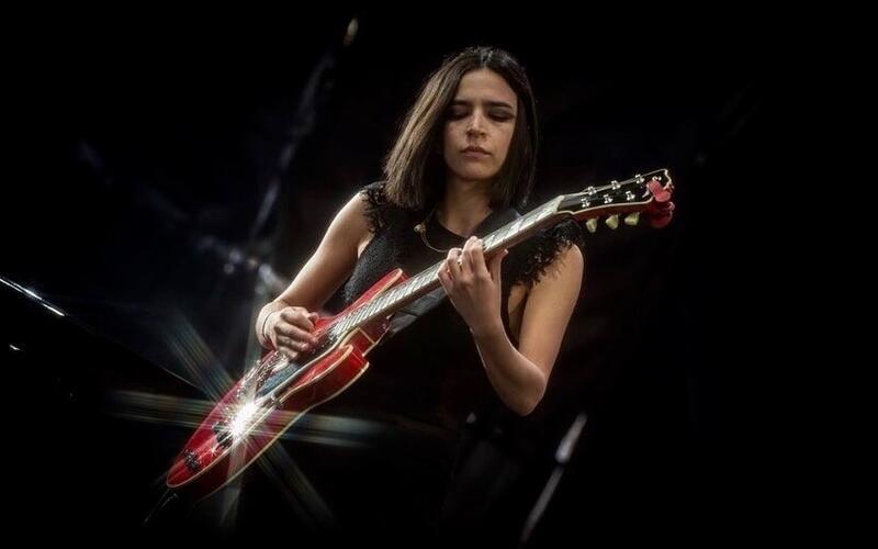 Herrenberg – Jazzin‘ Herrenberg veranstaltet am morgigen Freitag, 8. Mai, ein Konzert mit der Gitarristin und Bandleaderin Natalia Rose im Mauerwerk. Ab 20 Uhr spielt das Natalia Rose Quartett „unplugged“. Zu hören sind zeitgenössische Jazz-Kompositionen aus der Feder einer jungen Frau. Mit ihrem Quartett, mit dem sie seit 2016 auftritt, hat sie ihr drittes Album „El Alma“ veröffentlicht, das sie beim Konzert präsentieren wird. gb/GB-Foto