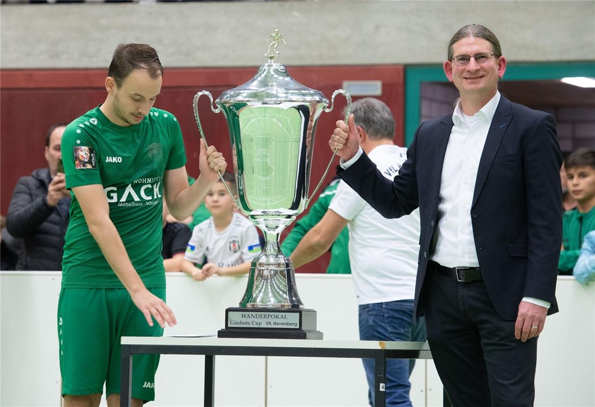 Herrenberg, Längenholzhalle, Fußball, Gäubote-Cup,  GB-Foto: Vecsey