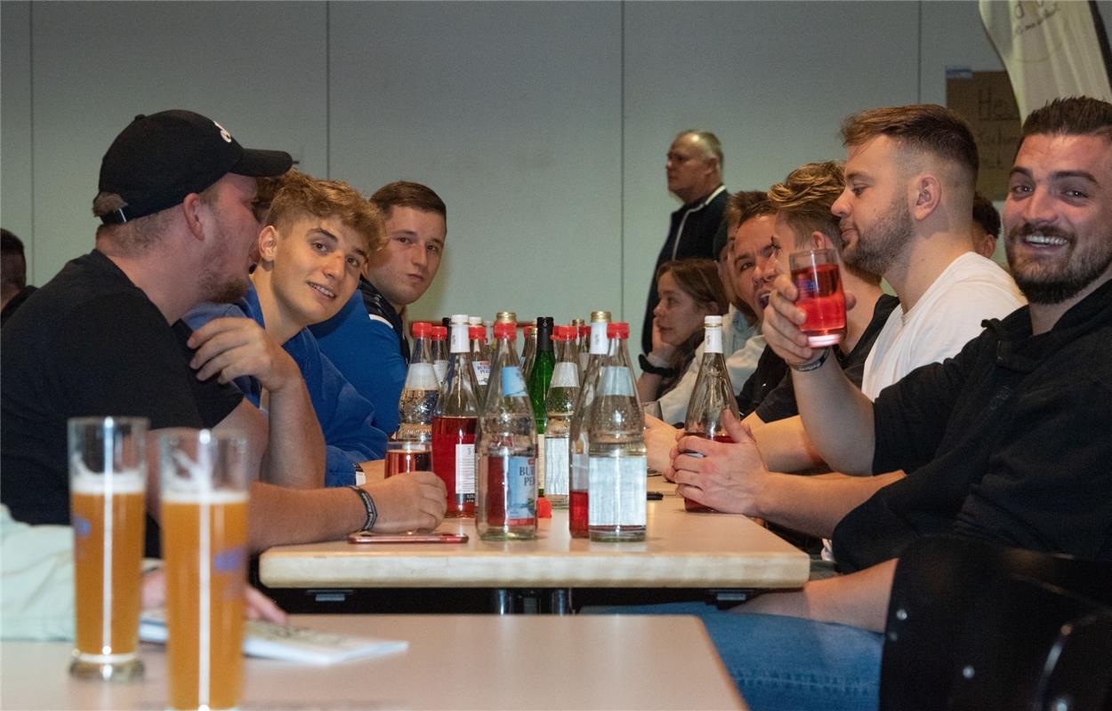 Herrenberg, Längenholzhalle, Fußball, Gäubote-Cup,  GB-Foto: Vecsey