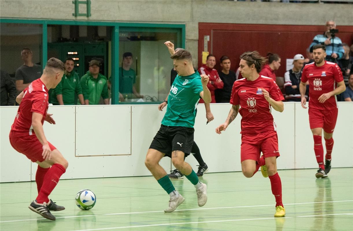 Herrenberg, Längenholzhalle, Fußball, Gäubote-Cup,  SV Deckenpfronn (grün) - TSV...