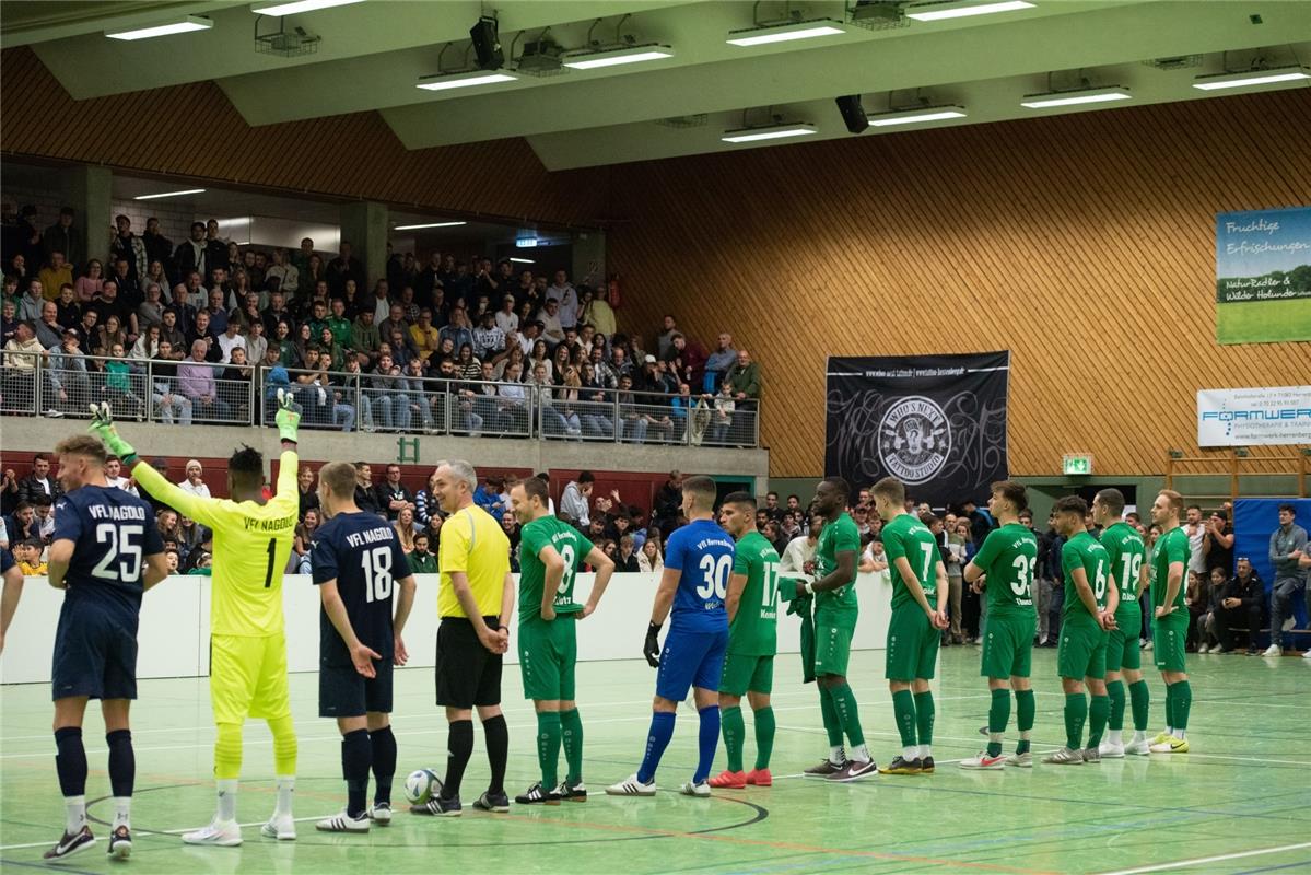 Herrenberg, Längenholzhalle, Fußball, Gäubote-Cup,  VfL Herrenberg (grün) - VfL ...