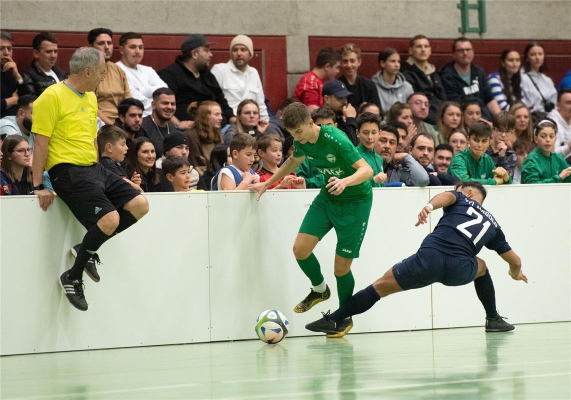 Herrenberg, Längenholzhalle, Fußball, Gäubote-Cup,  VfL Herrenberg (grün) - VfL ...