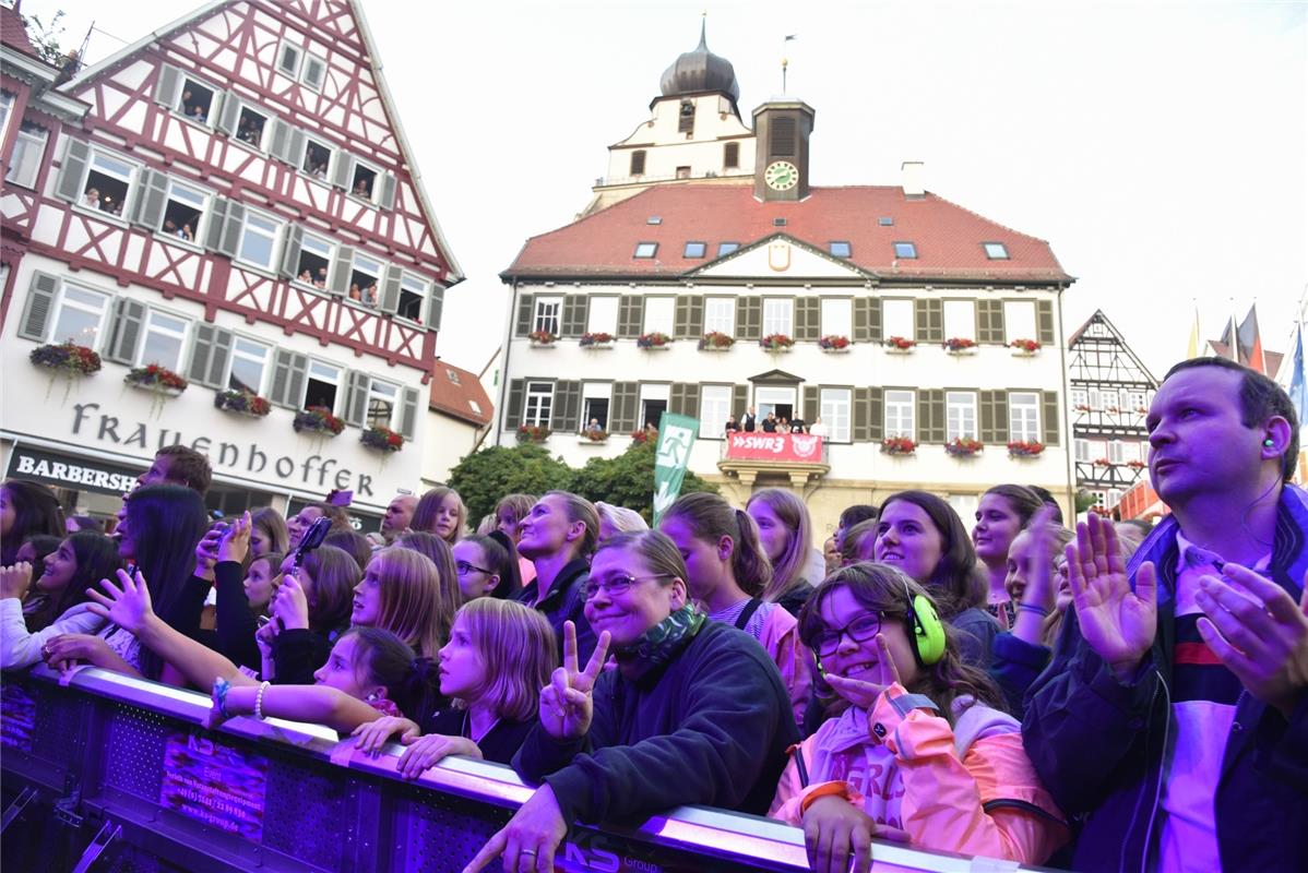 Herrenberg, Marktplatz, Sommerfarben, Konzert, Namika, GB-Foto: Vecsey