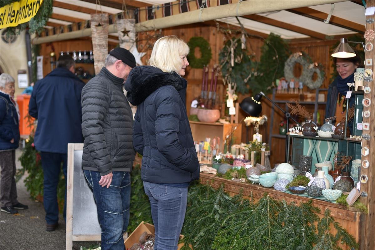 Herrenberg, Marktplatz, Weihnachtsmarkt, GB-Foto: Vecsey