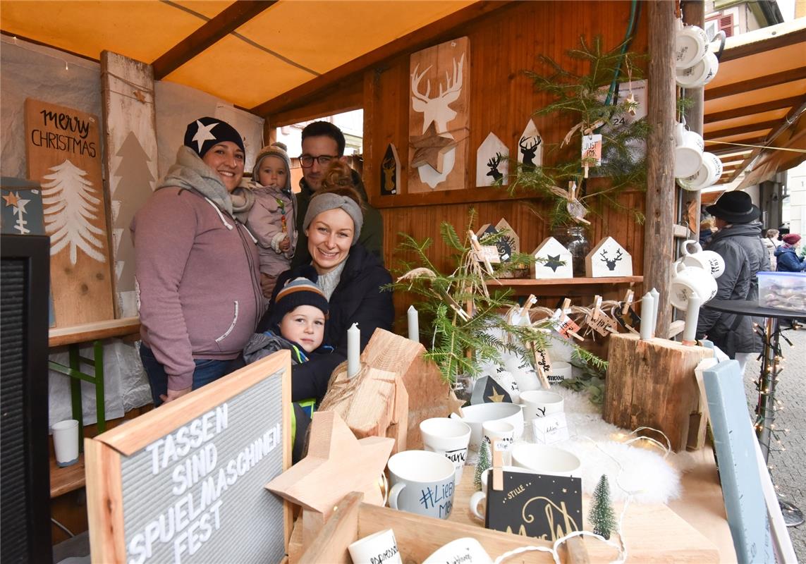 Herrenberg, Marktplatz, Weihnachtsmarkt, GB-Foto: Vecsey