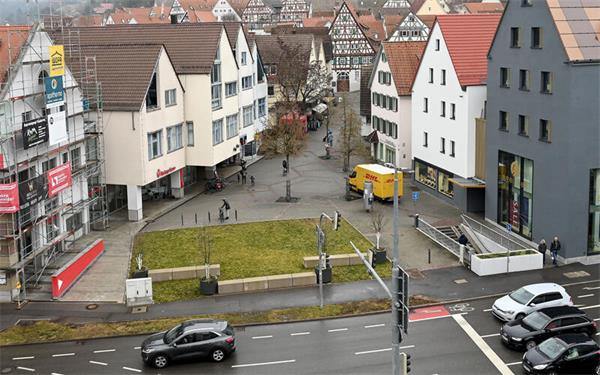Herrenberg Roseplatz / Foto: Holom