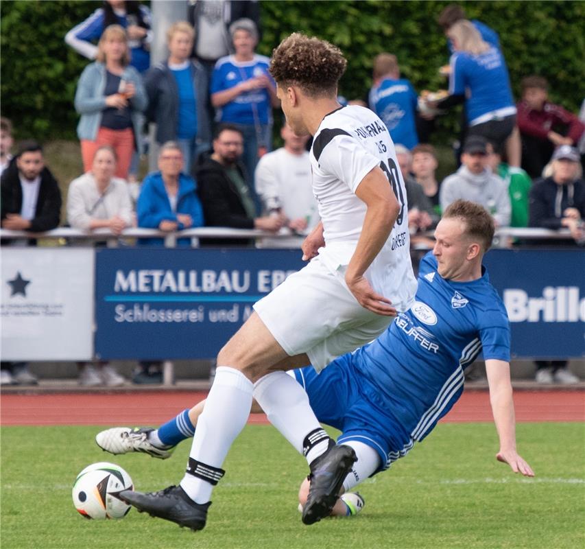Herrenberg, Stadion, Aktiven-Pokalfinale, Bezirkspokal, TSV Kuppingen (blau) - T...