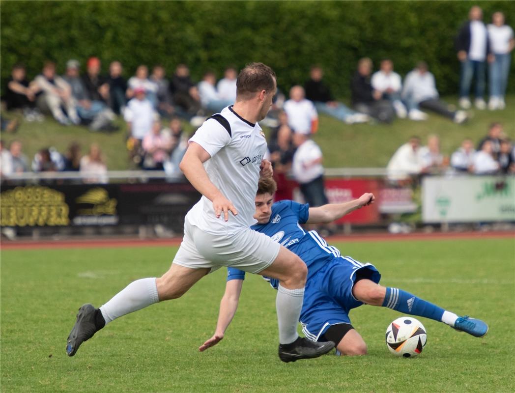 Herrenberg, Stadion, Aktiven-Pokalfinale, Bezirkspokal, TSV Kuppingen (blau) - T...