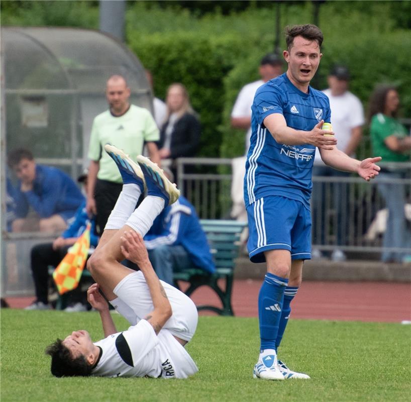 Herrenberg, Stadion, Aktiven-Pokalfinale, Bezirkspokal, TSV Kuppingen (blau) - T...