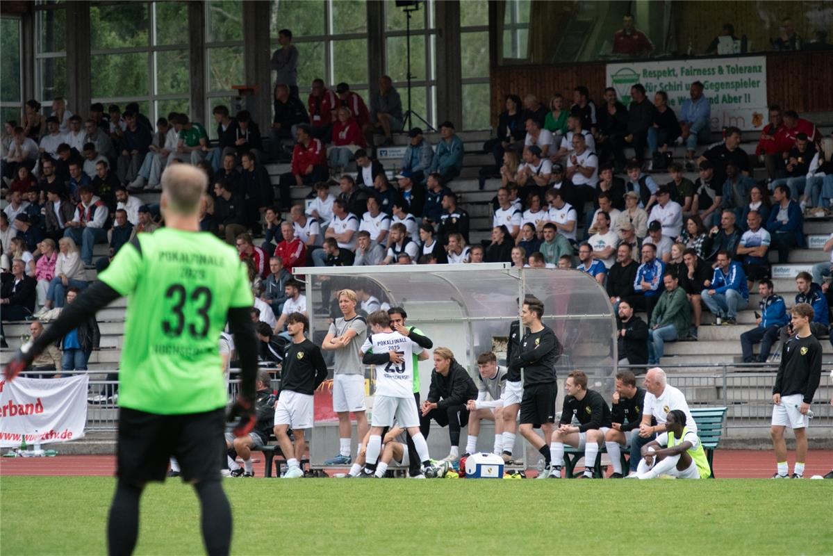 Herrenberg, Stadion, Aktiven-Pokalfinale, Bezirkspokal, TSV Kuppingen (blau) - T...